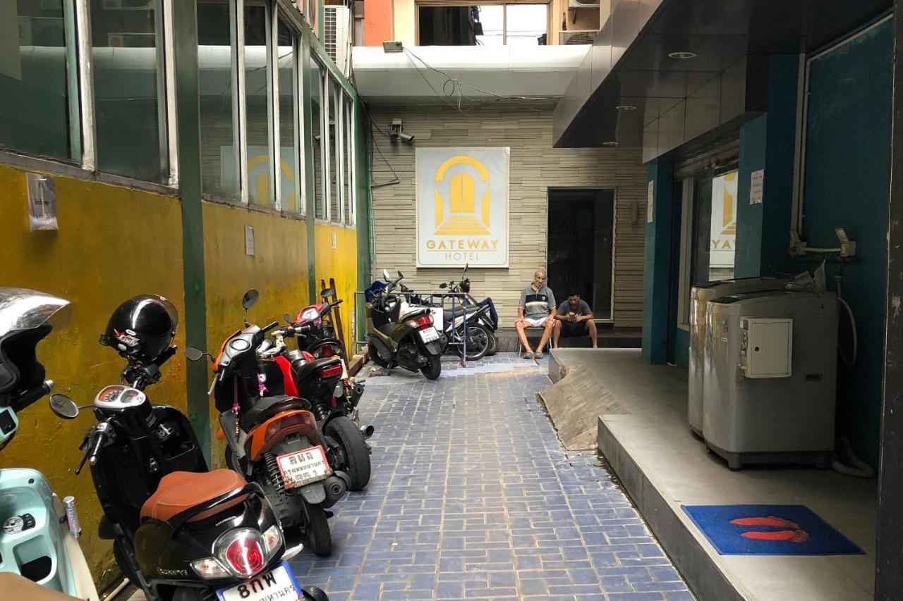 Oyo 1146 Paris In Bangkok Banguecoque Exterior foto